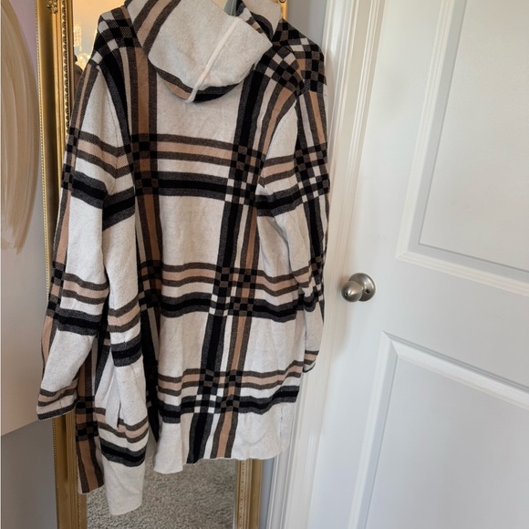 Christian Siriano Black and Cream Plaid Cardigan - Picture 3 of 3